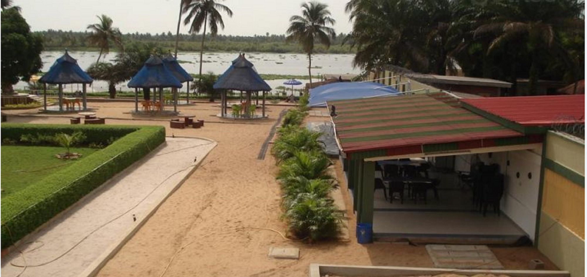 Whispering Palms Resort Magbon Экстерьер фото